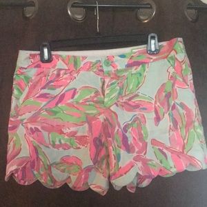 Lily Pulitzer the buttercup short